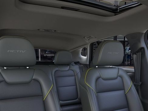 New 2026 Chevrolet Trax ACTIV w/ Sunroof Package FWD image 24