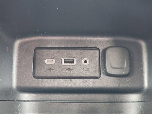 Used 2024 Chevrolet Equinox LT image 21