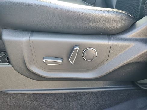 Used 2018 Ford F250 Lariat image 19