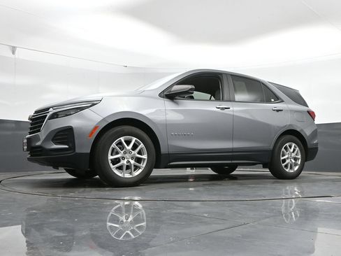 Used 2023 Chevrolet Equinox LS w/ LS Convenience Package FWD image 44