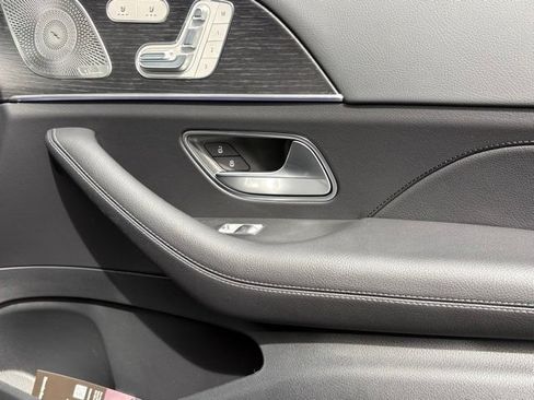 New 2026 Mercedes-Benz GLS 450 4MATIC image 29