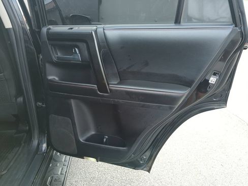 Used 2015 Toyota 4Runner TRD Pro AWD/4WD image 29