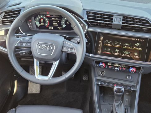 Certified 2025 Audi Q3 2.0T Premium w/ Convenience Package image 33