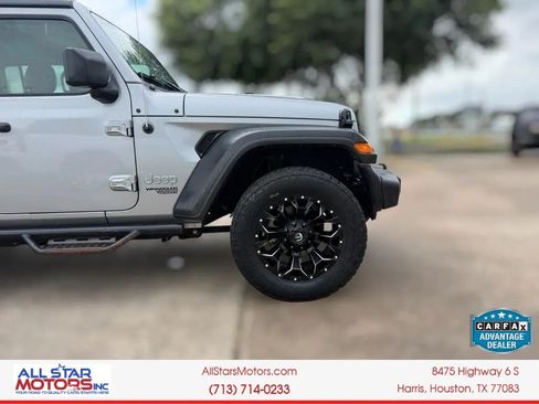Used 2019 Jeep Wrangler Unlimited Sport S AWD/4WD image 5