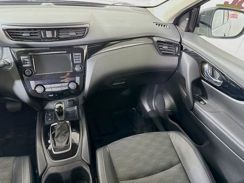 Certified 2022 Nissan Rogue Sport SV w/ Technology Package image 26