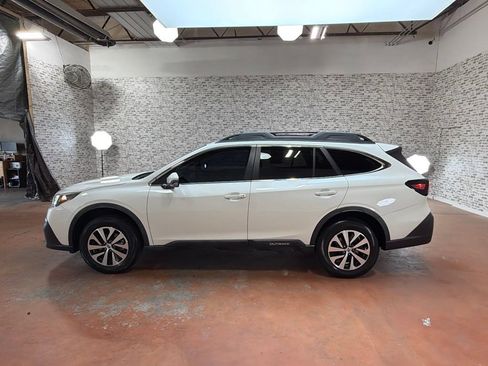Used 2021 Subaru Outback Premium AWD/4WD image 4