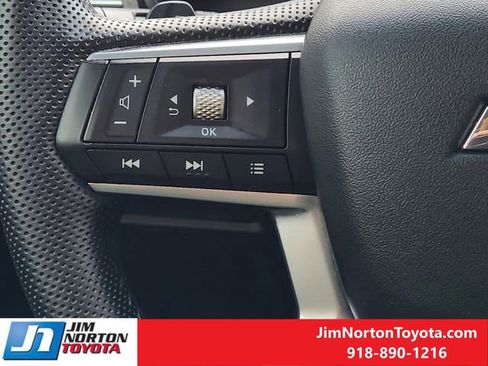 Used 2023 Mitsubishi Outlander SE Black Edition image 28