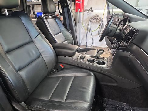 Used 2021 Jeep Grand Cherokee Limited w/ Premium Lighting Group AWD/4WD image 10