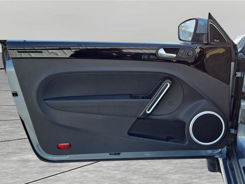 Used 2019 Volkswagen Beetle 2.0T Final Edition SEL image 29