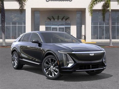 New 2026 Cadillac Lyriq Signature Luxury image 7
