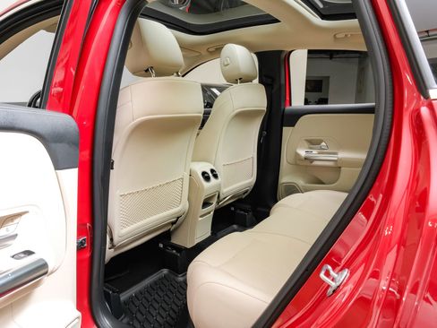 Used 2023 Mercedes-Benz GLA 250 GLA 250 image 43