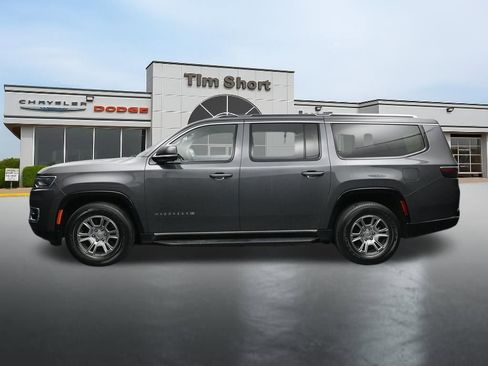 Used 2023 Jeep Wagoneer L 4WD image 2