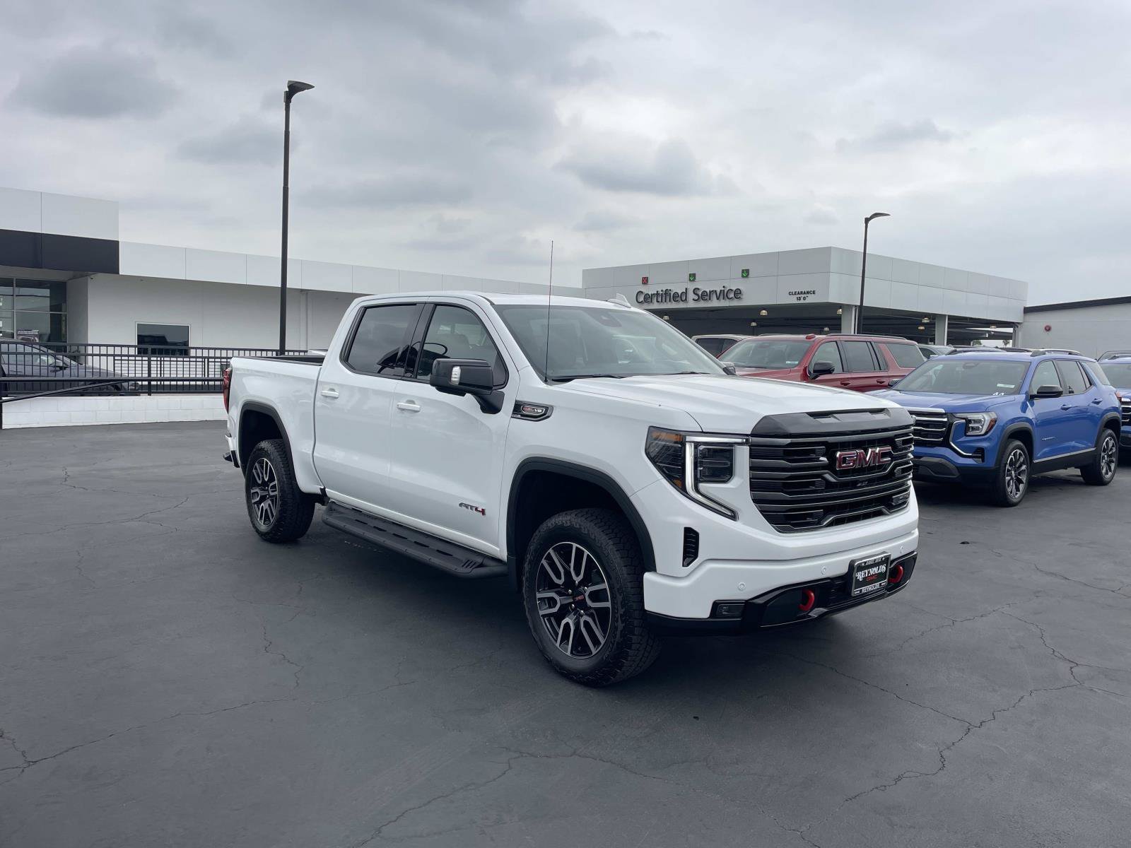 New 2026 GMC Sierra 1500 AT4 w/ AT4 Premium Package AWD/4WD image 3