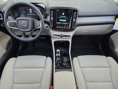 New 2026 Volvo XC40 B5 Plus w/ Protection Package Premier image 27