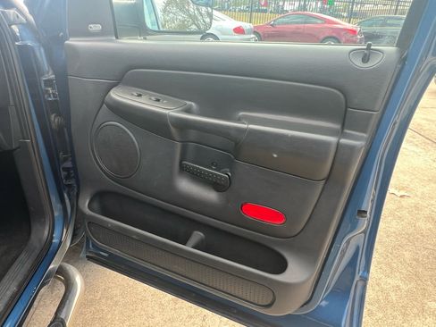 Used 2003 Dodge Ram 2500 Truck SLT image 28