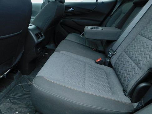 Used 2022 Chevrolet Equinox LT FWD image 22