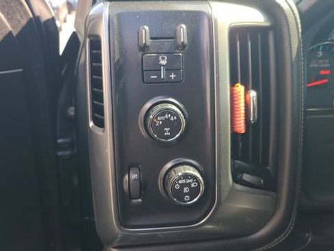 Used 2018 Chevrolet Silverado 1500 LTZ Z71 AWD/4WD image 13
