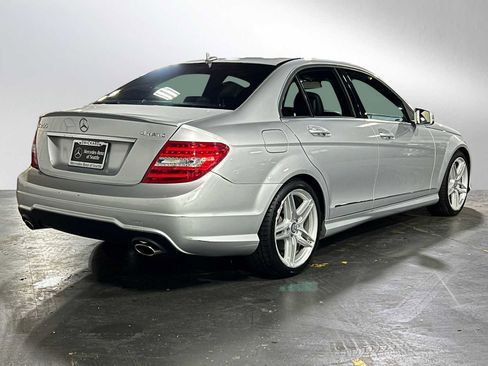 Used 2013 Mercedes-Benz C 300 4MATIC Sedan image 3