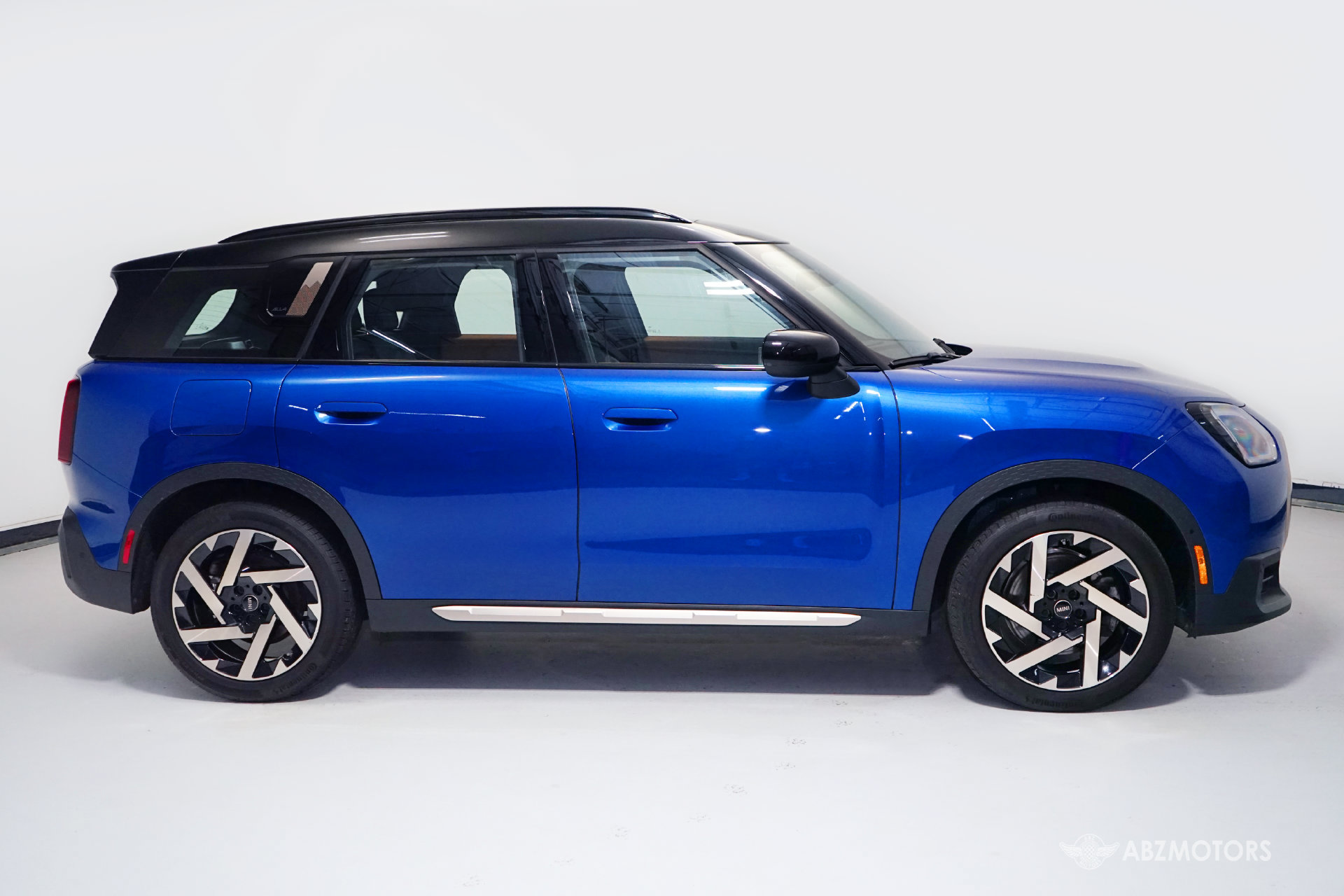 Used 2025 MINI Cooper Countryman S AWD/4WD image 3