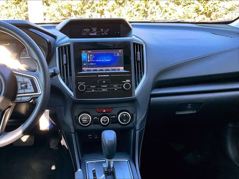 Used 2021 Subaru Crosstrek 2.0i image 18