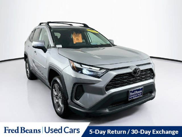 Used 2022 Toyota RAV4 XLE AWD/4WD image 1