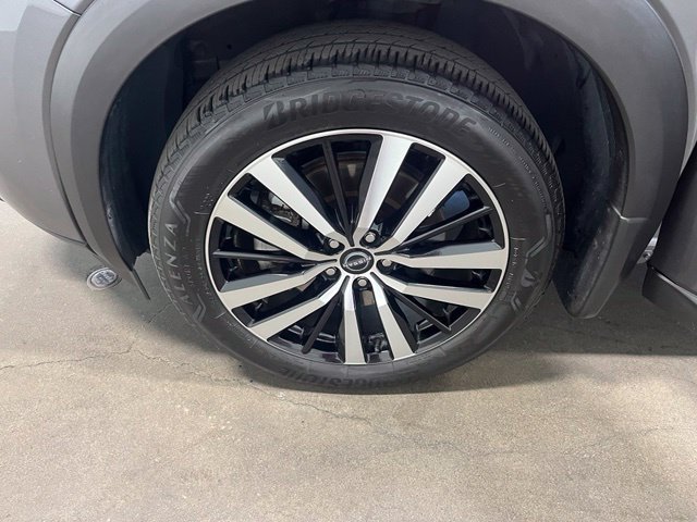 Used 2023 Nissan Pathfinder Platinum w/ Cargo Package FWD image 31