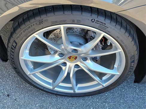 Certified 2018 Porsche 718 Cayman image 14