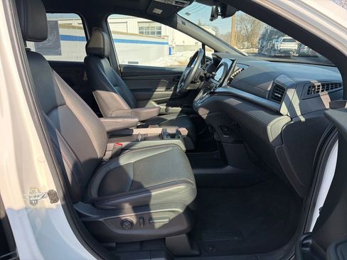 Certified 2023 Honda Odyssey Sport image 27