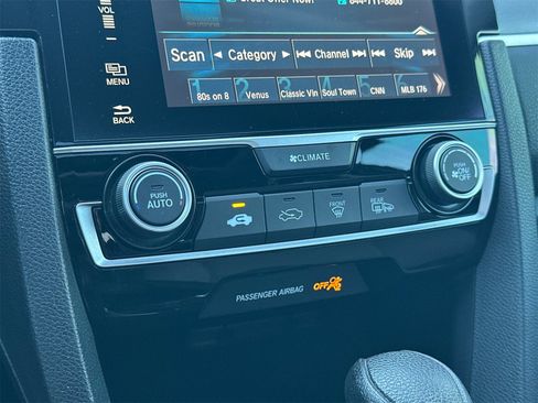 Used 2018 Honda Civic EX image 20