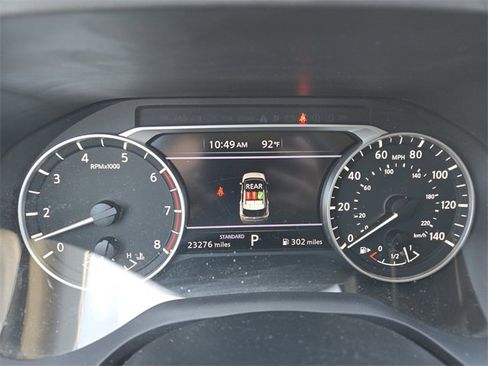 Used 2023 Nissan Rogue SV image 10