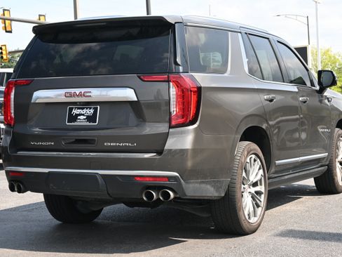 Used 2021 GMC Yukon Denali w/ Denali Ultimate Package AWD/4WD image 11