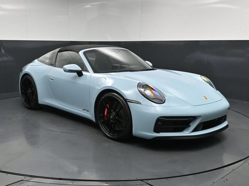 Certified 2024 Porsche 911 Targa 4 GTS AWD/4WD image 13