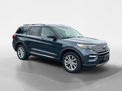 Used 2023 Ford Explorer Limited w/ Equipment Group 301A AWD/4WD image 8