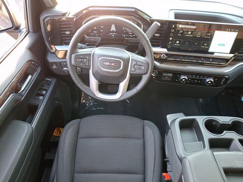 Certified 2026 GMC Sierra 1500 Elevation AWD/4WD image 12