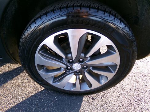 Used 2017 Buick Encore Premium image 9