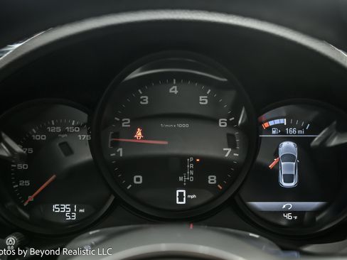 Used 2023 Porsche 718 Cayman T w/ Sport Chrono Package image 31