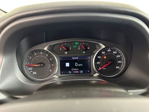 Used 2023 GMC Acadia SLT w/ Elevation Edition image 18