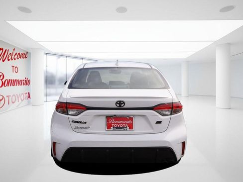 Used 2024 Toyota Corolla SE image 6