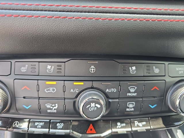 Used 2024 Dodge Durango GT RWD image 23