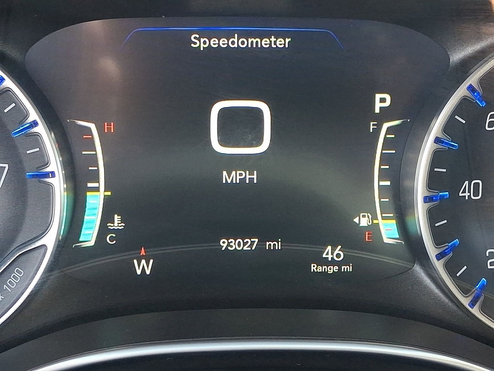 Used 2018 Chrysler Pacifica Limited FWD image 24