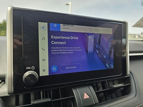 Certified 2025 Toyota RAV4 LE image 28