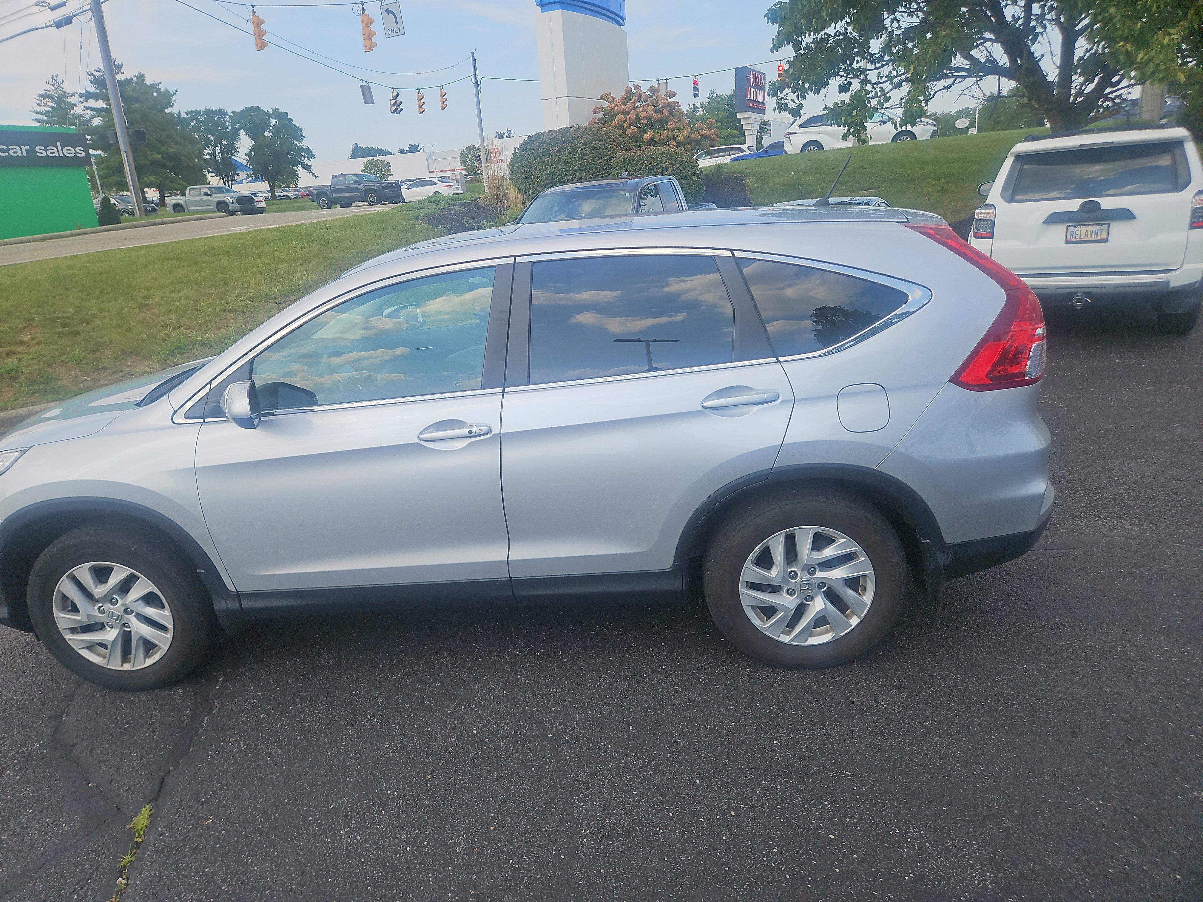 Used 2016 Honda CR-V EX image 9