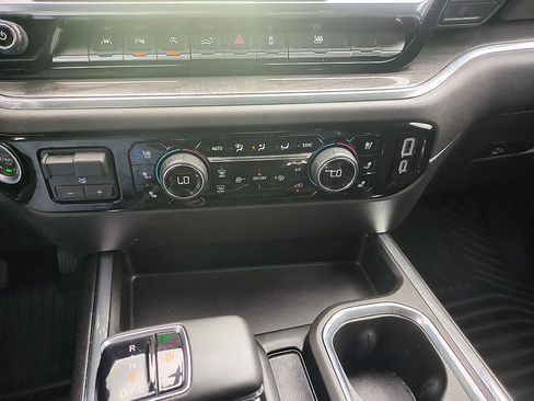 Used 2024 Chevrolet Silverado 1500 LTZ w/ Technology Package AWD/4WD image 25