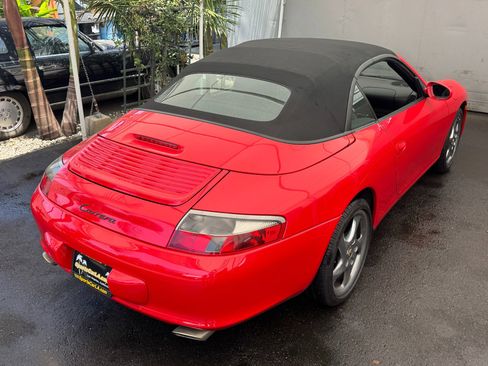 Used 2002 Porsche 911 Cabriolet image 33