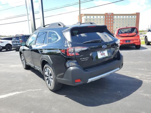 Used 2025 Subaru Outback Limited w/ Popular Package #2 AWD/4WD image 2