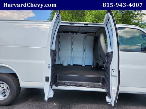 Used 2025 Chevrolet Express 2500 Extended w/ Safety Package image 19
