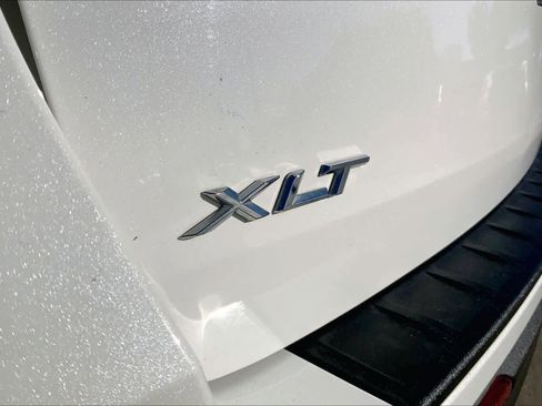 Used 2023 Ford Explorer XLT w/ Equipment Group 202A image 8