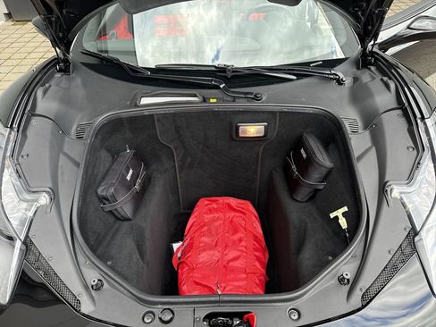 Used 2012 Ferrari 458 Spider image 21