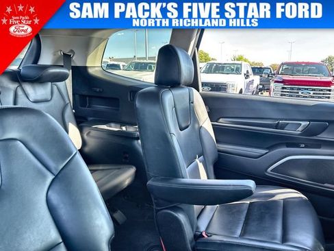 Used 2025 Kia Telluride S AWD/4WD image 16