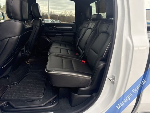 Used 2022 RAM 1500 Limited w/ Body-Colour Bumper Group image 21